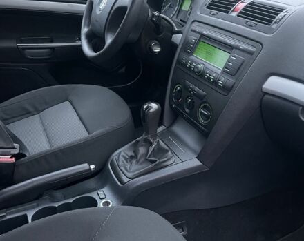 Серый Шкода Октавия, объемом двигателя 1.6 л и пробегом 188 тыс. км за 6700 $, фото 7 на Automoto.ua