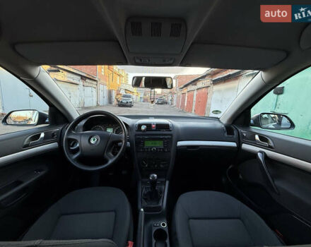 Серый Шкода Октавия, объемом двигателя 1.6 л и пробегом 170 тыс. км за 6500 $, фото 21 на Automoto.ua