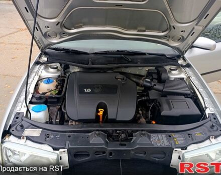 Серый Шкода Октавия, объемом двигателя 1.6 л и пробегом 180 тыс. км за 6500 $, фото 12 на Automoto.ua