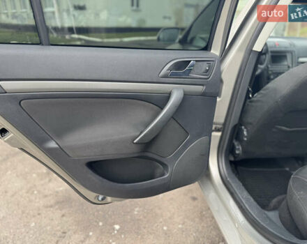 Сірий Шкода Октавія, об'ємом двигуна 2 л та пробігом 208 тис. км за 5600 $, фото 18 на Automoto.ua