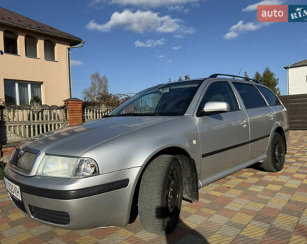 Серый Шкода Октавия, объемом двигателя 1.6 л и пробегом 310 тыс. км за 4350 $, фото 5 на Automoto.ua