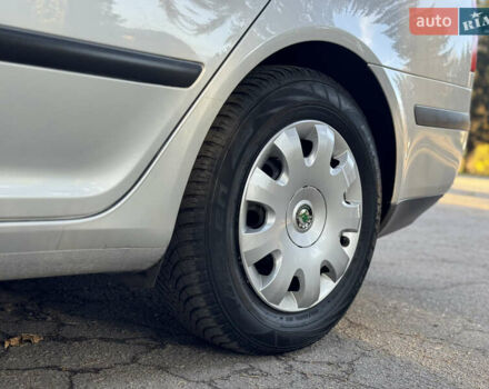 Серый Шкода Октавия, объемом двигателя 1.6 л и пробегом 199 тыс. км за 5950 $, фото 24 на Automoto.ua