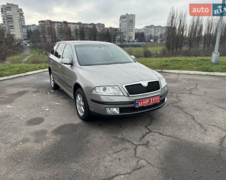 Сірий Шкода Октавія, об'ємом двигуна 2 л та пробігом 208 тис. км за 5600 $, фото 2 на Automoto.ua