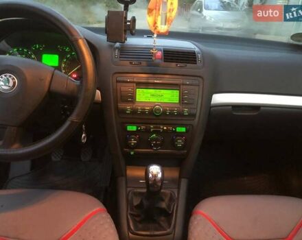 Сірий Шкода Октавія, об'ємом двигуна 1.8 л та пробігом 206 тис. км за 7100 $, фото 1 на Automoto.ua