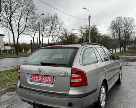 Серый Шкода Октавия, объемом двигателя 1.6 л и пробегом 230 тыс. км за 7500 $, фото 4 на Automoto.ua
