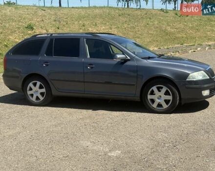 Серый Шкода Октавия, объемом двигателя 2 л и пробегом 299 тыс. км за 5799 $, фото 2 на Automoto.ua