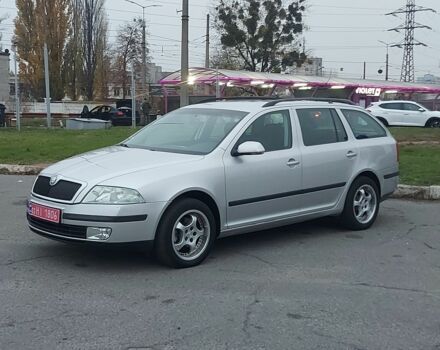 Сірий Шкода Октавія, об'ємом двигуна 0 л та пробігом 196 тис. км за 6500 $, фото 1 на Automoto.ua