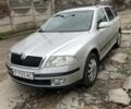Сірий Шкода Октавія, об'ємом двигуна 2 л та пробігом 205 тис. км за 7200 $, фото 1 на Automoto.ua