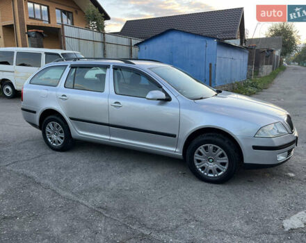 Сірий Шкода Октавія, об'ємом двигуна 0 л та пробігом 250 тис. км за 4999 $, фото 1 на Automoto.ua