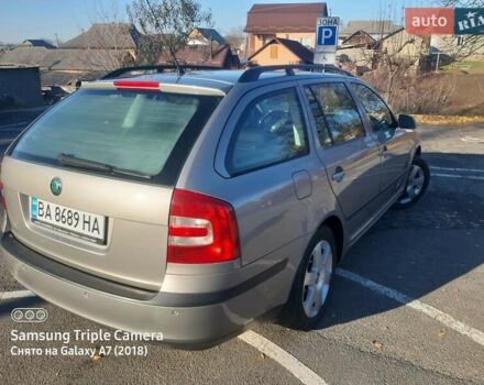 Сірий Шкода Октавія, об'ємом двигуна 2 л та пробігом 217 тис. км за 6800 $, фото 4 на Automoto.ua