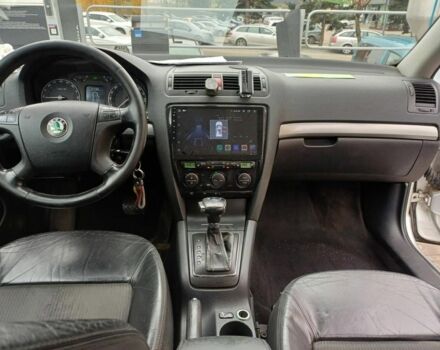 Сірий Шкода Октавія, об'ємом двигуна 0 л та пробігом 300 тис. км за 3550 $, фото 5 на Automoto.ua