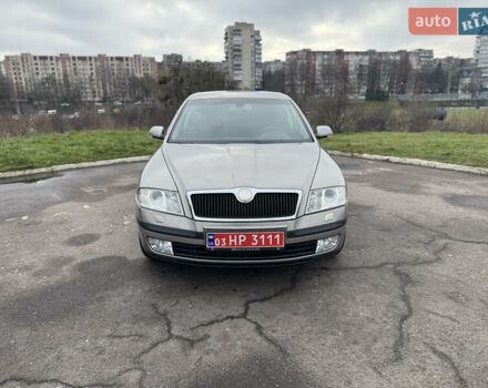 Сірий Шкода Октавія, об'ємом двигуна 2 л та пробігом 208 тис. км за 5600 $, фото 1 на Automoto.ua