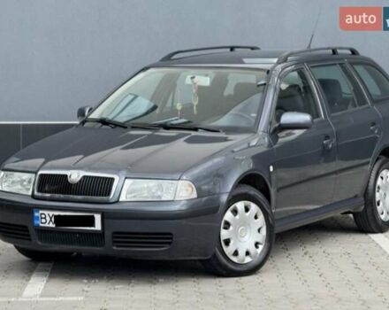 Серый Шкода Октавия, объемом двигателя 1.6 л и пробегом 248 тыс. км за 5470 $, фото 1 на Automoto.ua