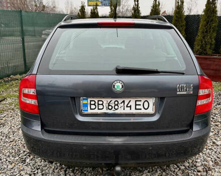 Серый Шкода Октавия, объемом двигателя 1.6 л и пробегом 185 тыс. км за 6750 $, фото 2 на Automoto.ua