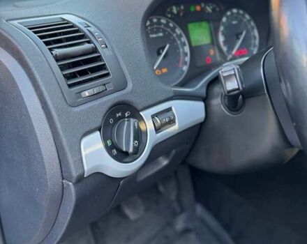 Серый Шкода Октавия, объемом двигателя 1.6 л и пробегом 227 тыс. км за 6000 $, фото 19 на Automoto.ua