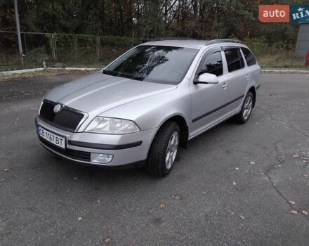 Серый Шкода Октавия, объемом двигателя 1.6 л и пробегом 227 тыс. км за 5750 $, фото 1 на Automoto.ua