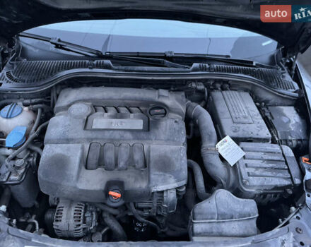 Серый Шкода Октавия, объемом двигателя 1.6 л и пробегом 270 тыс. км за 5750 $, фото 25 на Automoto.ua