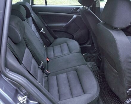 Сірий Шкода Октавія, об'ємом двигуна 2 л та пробігом 315 тис. км за 4800 $, фото 5 на Automoto.ua