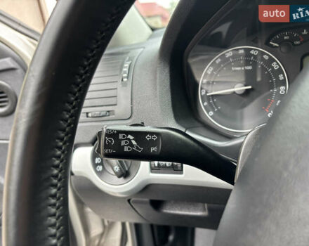 Сірий Шкода Октавія, об'ємом двигуна 1.6 л та пробігом 245 тис. км за 5750 $, фото 10 на Automoto.ua