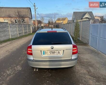 Сірий Шкода Октавія, об'ємом двигуна 2 л та пробігом 242 тис. км за 7400 $, фото 3 на Automoto.ua