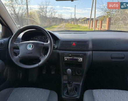 Серый Шкода Октавия, объемом двигателя 1.6 л и пробегом 310 тыс. км за 4350 $, фото 10 на Automoto.ua