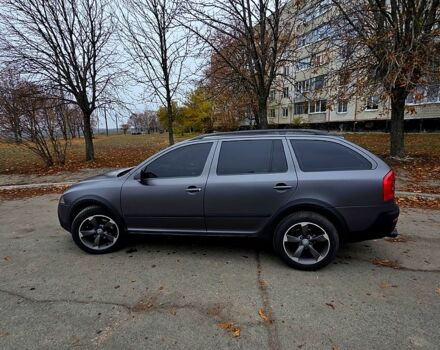 Серый Шкода Октавия, объемом двигателя 2 л и пробегом 318 тыс. км за 9200 $, фото 3 на Automoto.ua