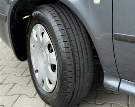 Серый Шкода Октавия, объемом двигателя 1.6 л и пробегом 248 тыс. км за 5470 $, фото 4 на Automoto.ua