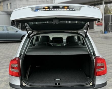 Серый Шкода Октавия, объемом двигателя 2 л и пробегом 270 тыс. км за 3550 $, фото 5 на Automoto.ua