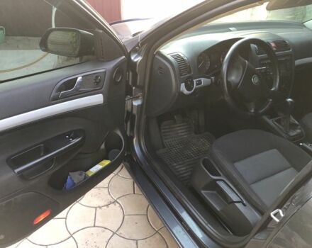 Серый Шкода Октавия, объемом двигателя 1.6 л и пробегом 230 тыс. км за 5400 $, фото 5 на Automoto.ua