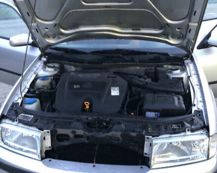 Серый Шкода Октавия, объемом двигателя 1.6 л и пробегом 258 тыс. км за 5500 $, фото 11 на Automoto.ua