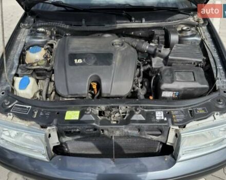 Серый Шкода Октавия, объемом двигателя 1.6 л и пробегом 248 тыс. км за 5470 $, фото 14 на Automoto.ua