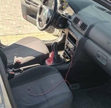 Серый Шкода Октавия, объемом двигателя 1.6 л и пробегом 261 тыс. км за 4999 $, фото 6 на Automoto.ua