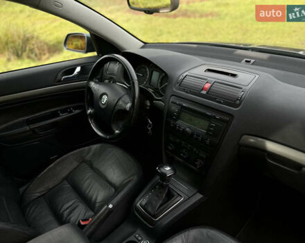 Шкода Октавия 2007 в Самборе на Automoto.ua Серый Шкода Октавия, объемом двигателя 2 л и пробегом 163 тыс. км за 8300 $, фото 72 на Automoto.ua