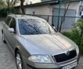 Сірий Шкода Октавія, об'ємом двигуна 2 л та пробігом 350 тис. км за 4800 $, фото 1 на Automoto.ua