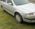 Сірий Шкода Октавія, об'ємом двигуна 2 л та пробігом 275 тис. км за 5500 $, фото 1 на Automoto.ua