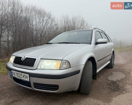 Серый Шкода Октавия, объемом двигателя 1.6 л и пробегом 310 тыс. км за 3850 $, фото 1 на Automoto.ua