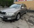 Серый Шкода Октавия, объемом двигателя 1.6 л и пробегом 253 тыс. км за 6500 $, фото 1 на Automoto.ua