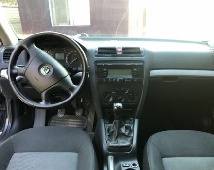 Серый Шкода Октавия, объемом двигателя 1.6 л и пробегом 230 тыс. км за 5400 $, фото 6 на Automoto.ua