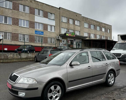 Серый Шкода Октавия, объемом двигателя 1.6 л и пробегом 230 тыс. км за 7500 $, фото 1 на Automoto.ua