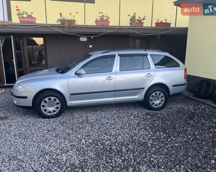 Серый Шкода Октавия, объемом двигателя 0 л и пробегом 252 тыс. км за 5100 $, фото 1 на Automoto.ua