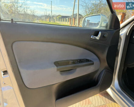 Серый Шкода Октавия, объемом двигателя 1.6 л и пробегом 310 тыс. км за 4350 $, фото 8 на Automoto.ua