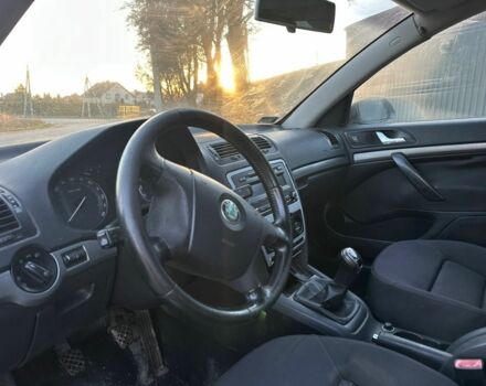 Серый Шкода Октавия, объемом двигателя 1.9 л и пробегом 300 тыс. км за 1950 $, фото 4 на Automoto.ua
