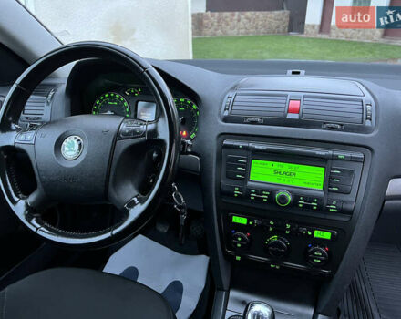 Сірий Шкода Октавія, об'ємом двигуна 1.6 л та пробігом 180 тис. км за 5999 $, фото 52 на Automoto.ua