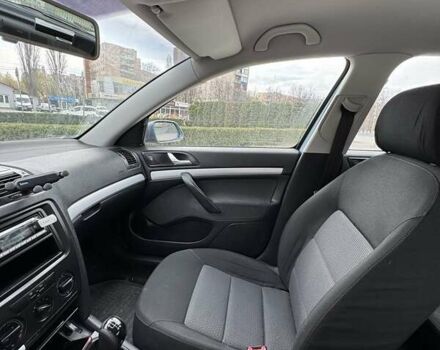 Сірий Шкода Октавія, об'ємом двигуна 1.6 л та пробігом 210 тис. км за 5800 $, фото 1 на Automoto.ua