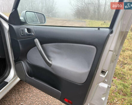 Серый Шкода Октавия, объемом двигателя 1.6 л и пробегом 310 тыс. км за 3850 $, фото 10 на Automoto.ua