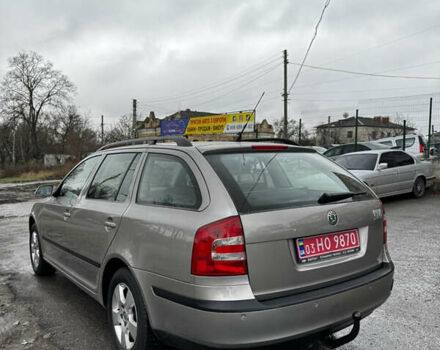 Серый Шкода Октавия, объемом двигателя 1.6 л и пробегом 230 тыс. км за 7500 $, фото 3 на Automoto.ua
