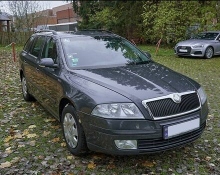 Сірий Шкода Октавія, об'ємом двигуна 2 л та пробігом 315 тис. км за 4800 $, фото 1 на Automoto.ua