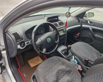 Сірий Шкода Октавія, об'ємом двигуна 1.6 л та пробігом 190 тис. км за 5000 $, фото 7 на Automoto.ua