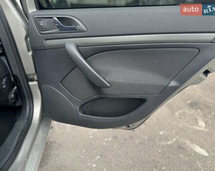 Сірий Шкода Октавія, об'ємом двигуна 2 л та пробігом 208 тис. км за 5600 $, фото 21 на Automoto.ua