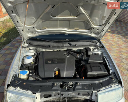 Серый Шкода Октавия, объемом двигателя 1.6 л и пробегом 310 тыс. км за 4350 $, фото 17 на Automoto.ua